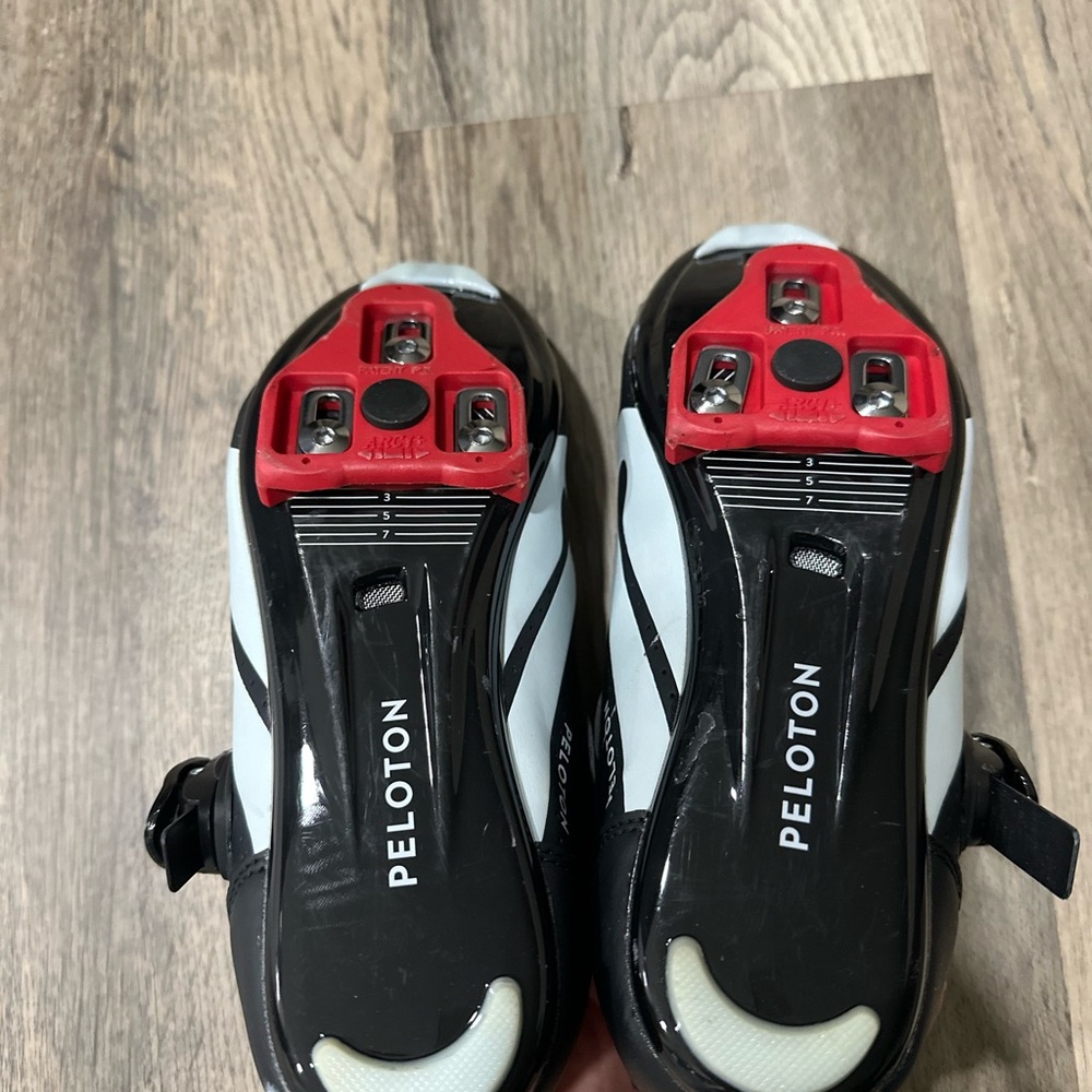 Peloton Black Cycling Shoes with Red Accents - Picture 2 of 4